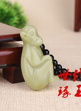 灵猴献寿糖白玉立体把件