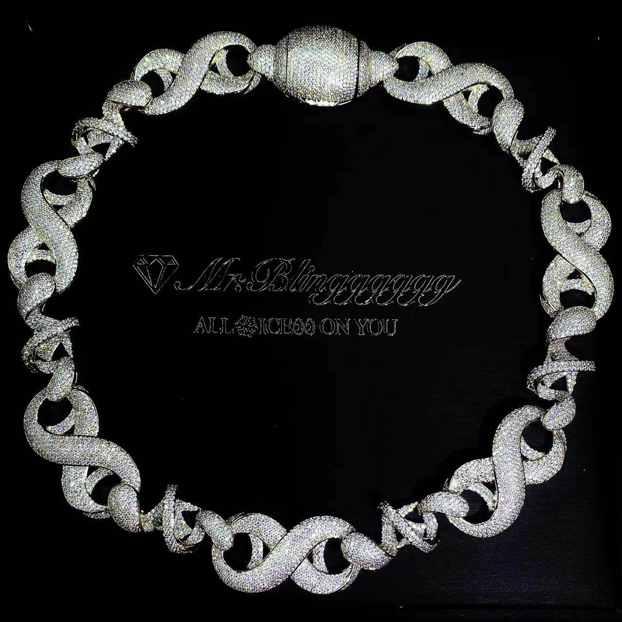 Mr.Blingggggg European and American hip-hop jewelry 22mm full diamond Möbius ring personalized rap Cuban chain