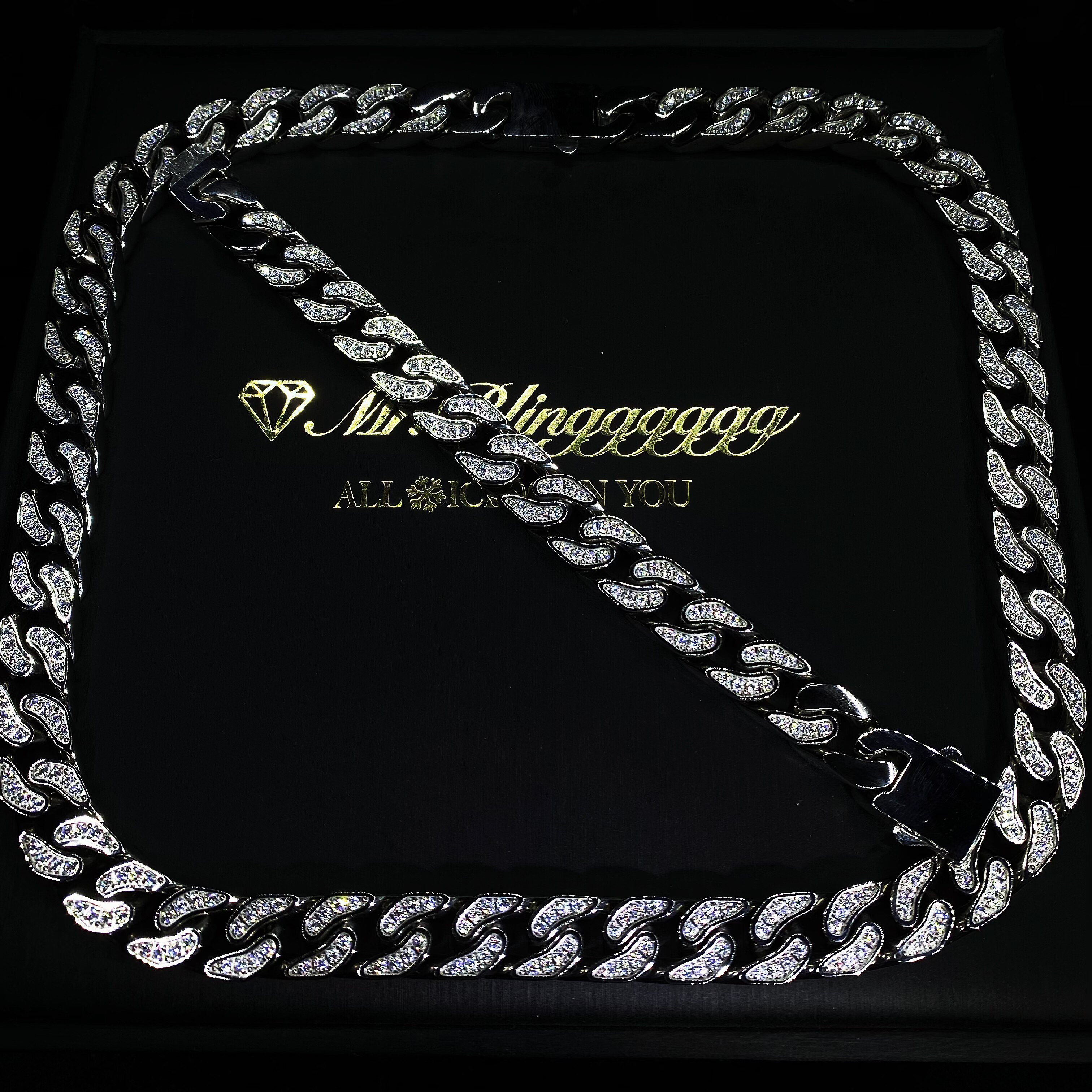 Mr.Blingggggg European and American hip-hop jewelry 12mm double-sided wearable full diamond stainless steel non-fading Cuban chain