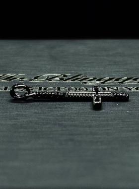 Mr.Bling暗黑OPIUM逆十字架吊坠