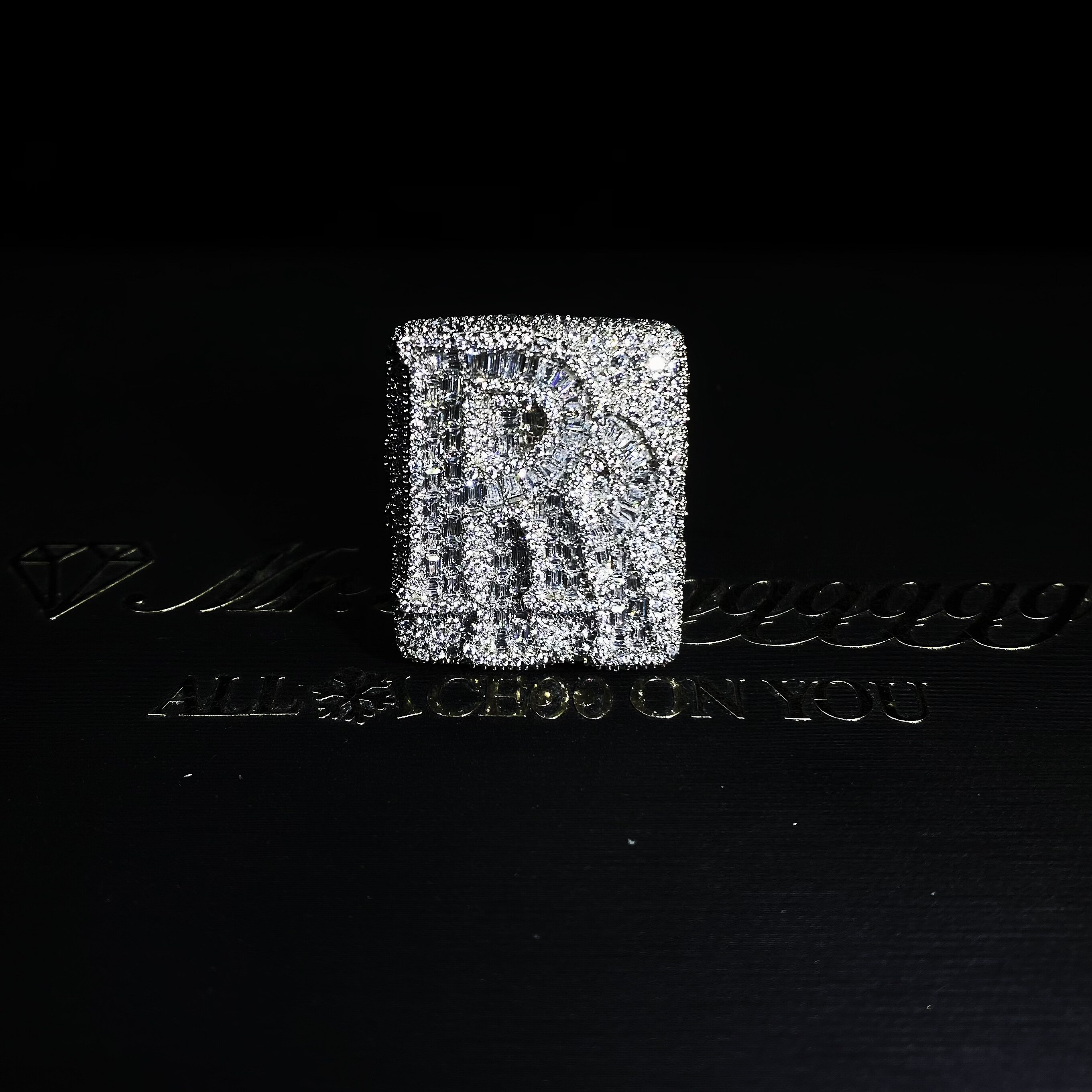 Mr.Blingggggg European and American hip-hop Roddy Ricch's same full diamond mixed inlaid double R letter ring