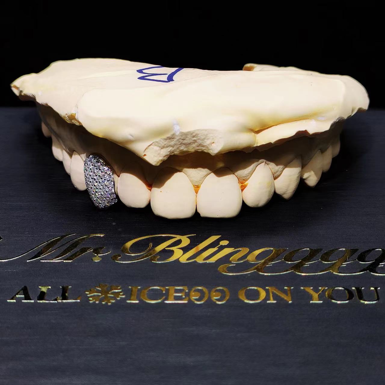 Mr.Blingggggg European and American hip-hop jewelry private custom S925 silver single full diamond braces Grillz