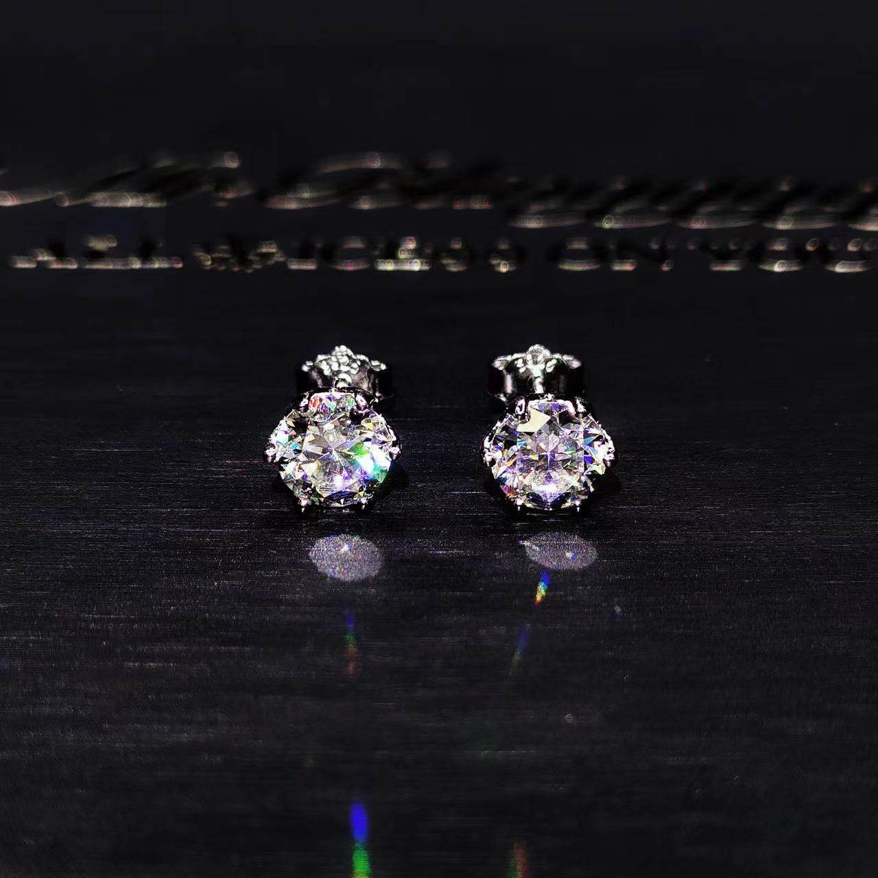 Mr.Blingggggg European and American hip-hop jewelry S925 silver inlaid with 1 carat moissanite over-brush diamond earrings