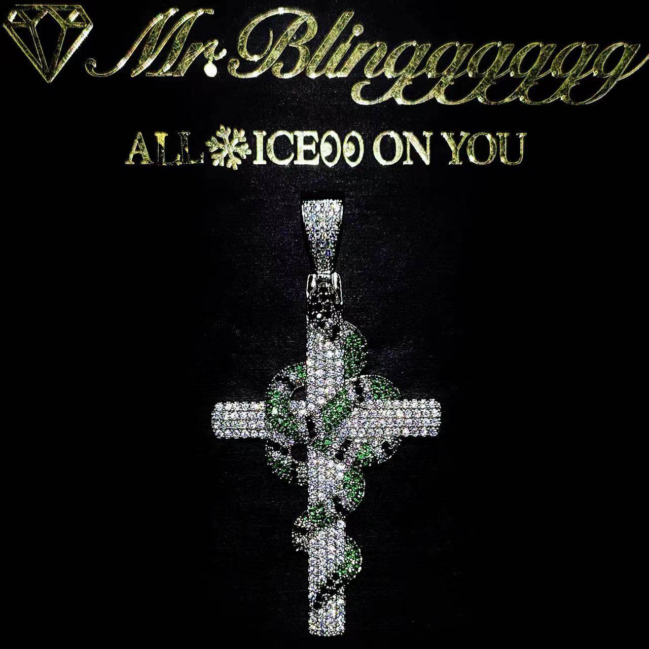 Mr.Blingggggg European and American hip-hop jewelry green winding snake cross unisex full diamond pendant