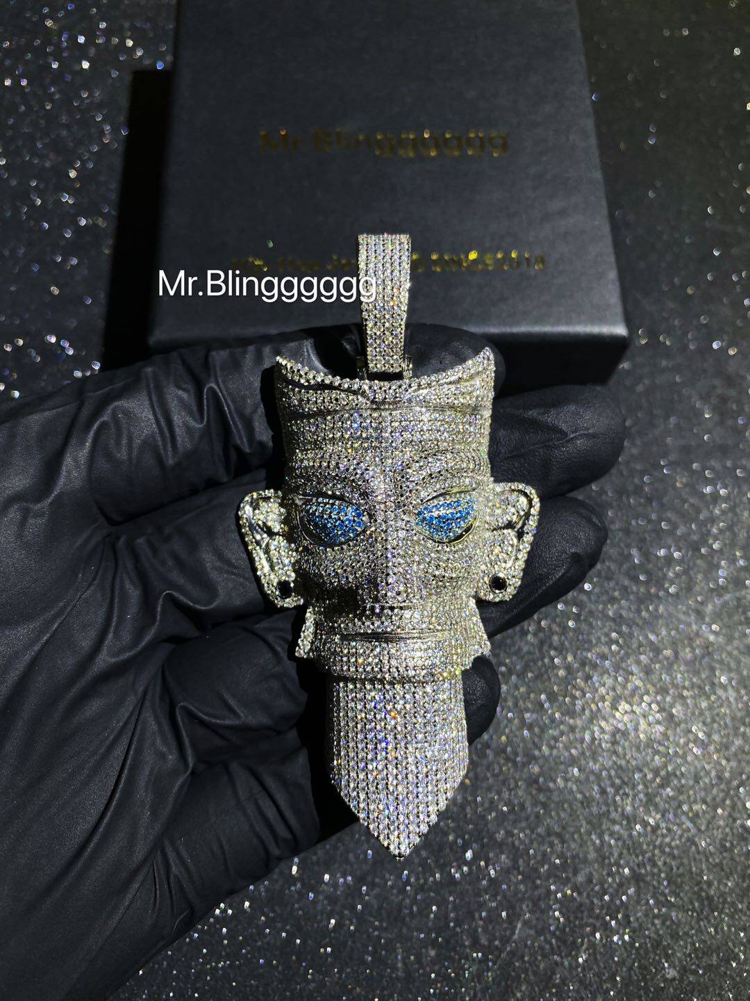 Mr.Blingggggg European and American hip-hop jewelry, private custom appreciation, Sanxingdui Mask Pendant
