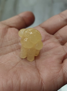 天然米黄玉泰迪狗桌面摆件