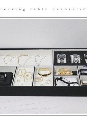 样板房衣帽间软装饰品陈列