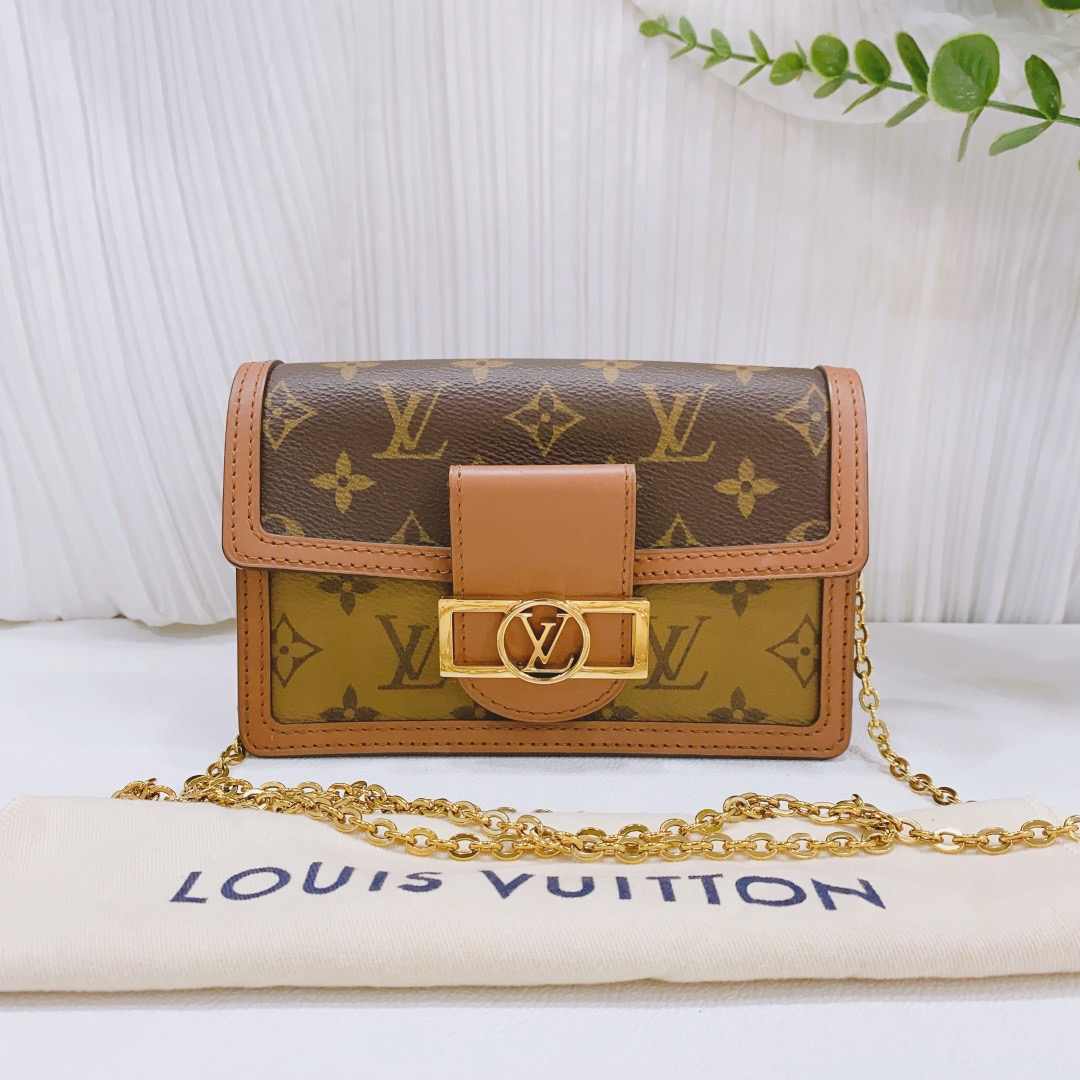 LOUIS VUITTON Shoulder Bag M68746 Portefeiulle Dauphine Monogram