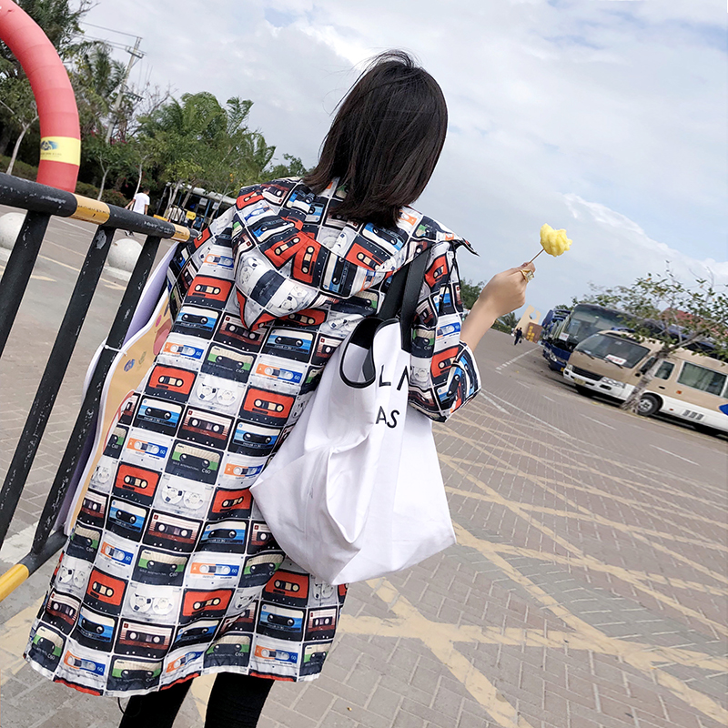A1W80 年新款风衣中长款复古网红磁带开衫 2019 春季外套女 UPRAISE A1W80 年新款风衣中长款复古网红磁带开衫 2019 春季外套女 UPRAISE