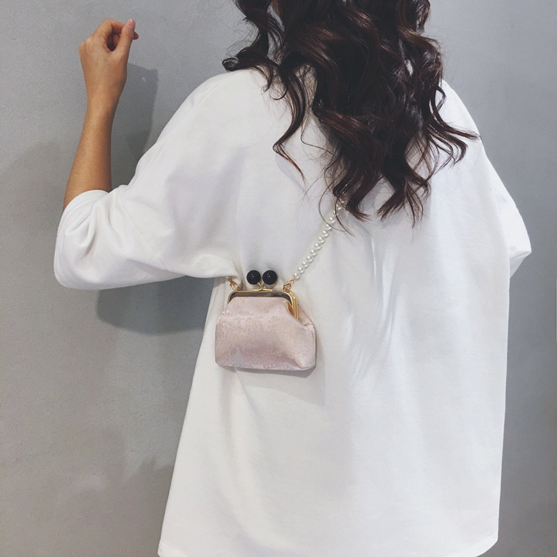 复古新中式国风刺绣包女2025新款珍珠链条手提贝壳包轻奢斜挎小包,淘宝优惠券,粉丝福利购,淘宝优惠卷