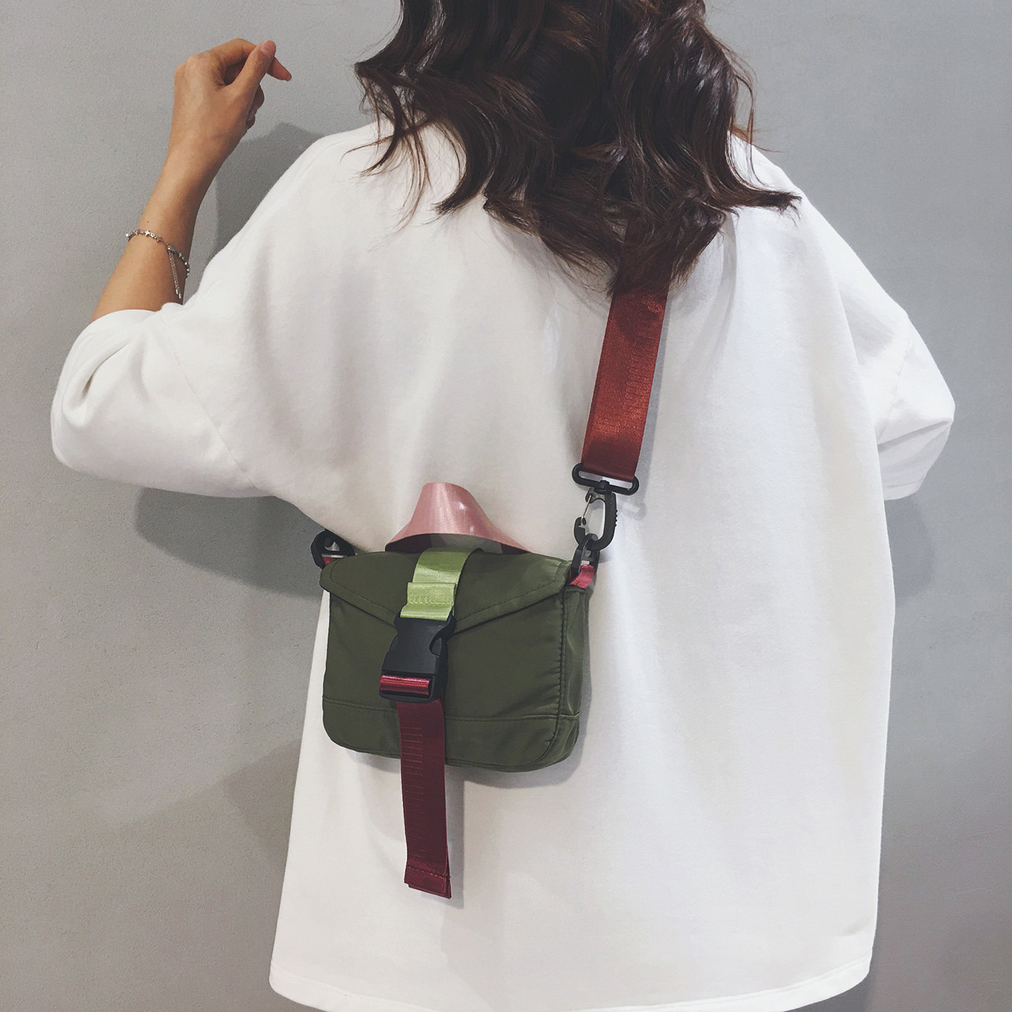 Lightweight waterproof nylon bag women's commuting small square bag 2026 new fashion outdoor sports shoulder crossbody bag