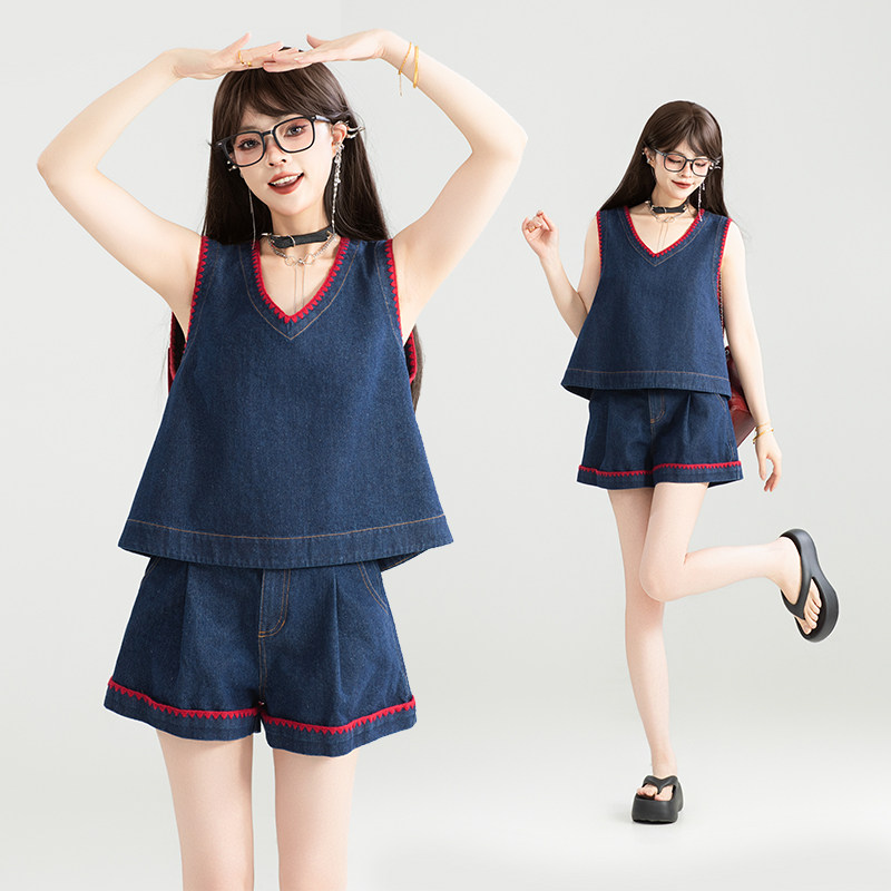 KEIKO 鬼马少女感牛仔套装夏季减龄蝴蝶结刺绣v领背心+短裤两件套,淘宝优惠券,粉丝福利购,淘宝优惠卷