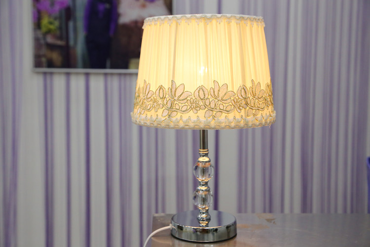 欧式简约LED书房客厅卧室床头灯时尚水晶创意装饰节能台灯调光