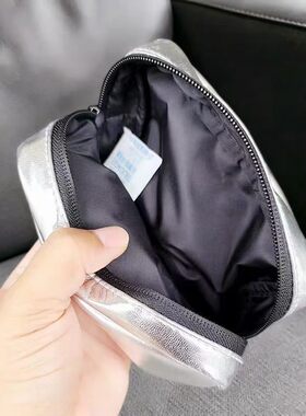 NARS娜斯太空银吸睛便携手拿包