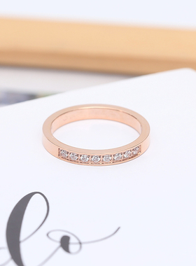 欧美风罗马数字窄版镶钻钛钢戒指