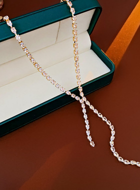 简约时尚项链锆石爆闪