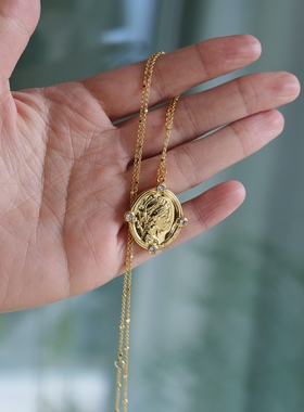 古老时光。希腊罗马女神头像浮雕金币吊坠锆石毛衣项链时髦高级