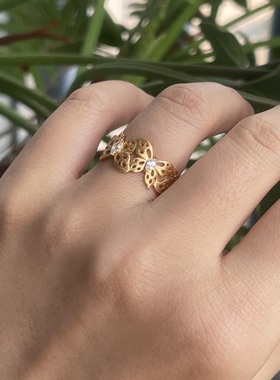 蝴蝶翩跹。S925纯银镀金拉丝工艺镂空飞舞锆石戒指环时髦精致高级