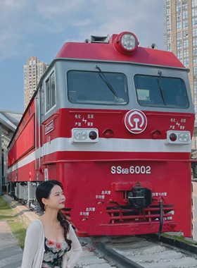 大型仿真工业风火车头模型摆件