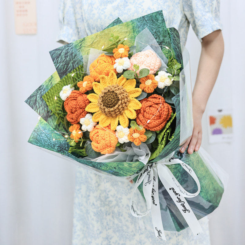 创意手工针织仿真玫瑰向日葵毛线花束手捧花送女朋友闺蜜生日礼物