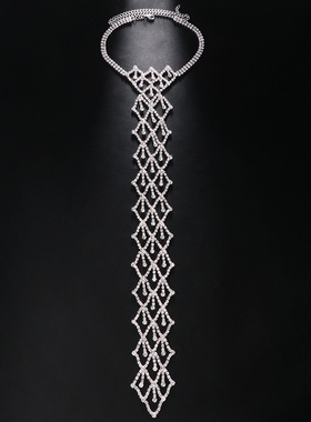 水钻领带风镀走秀日常新娘装扮