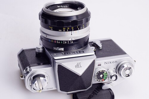 尼康 NIKON 大F 50/1.4 尖顶 高端胶片单反相机 专业96新 - 图1