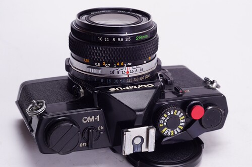 奥林巴斯 OLYMPUS OM 1 28/3.5 酷黑 胶片机械相机 复古文艺 - 图0