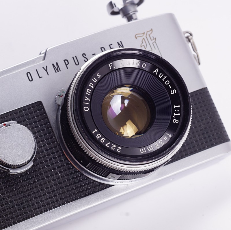 奥林巴斯OLYMPUS PEN F 38/1.8半格全机械胶片相机 大F 97新72张 - 图0