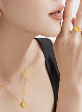 爱心小方糖黄金戒指女甜美拉丝爆闪爱心方糖金包银戒指送女友