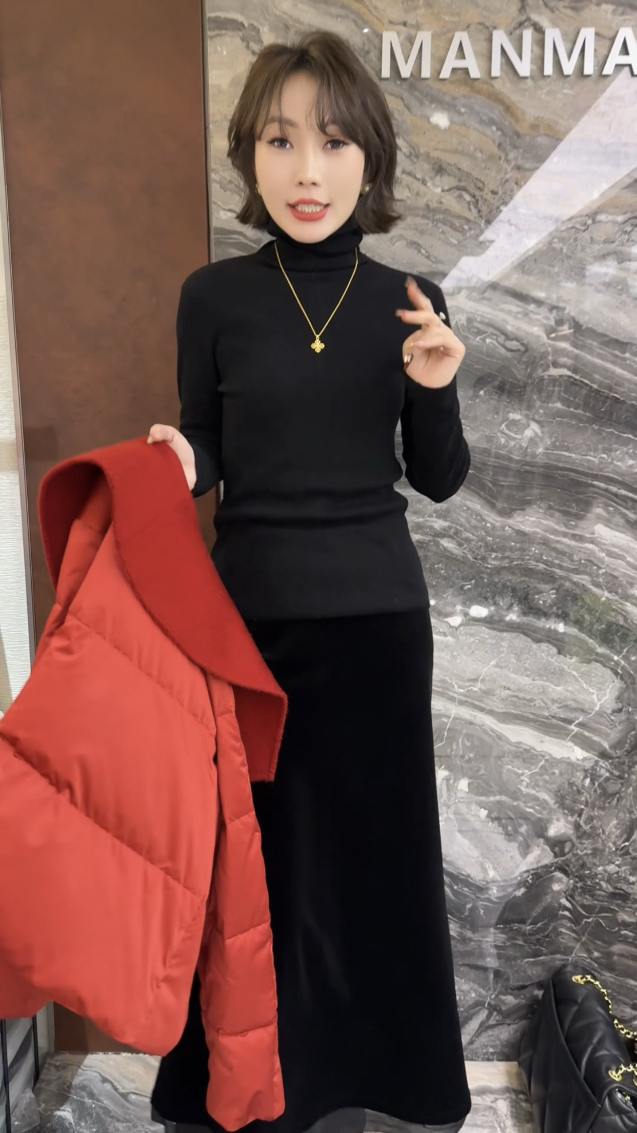 欧洲站2025冬季新款高领纯色极简风修身百搭女士羊毛针织打底衫潮 - 图2