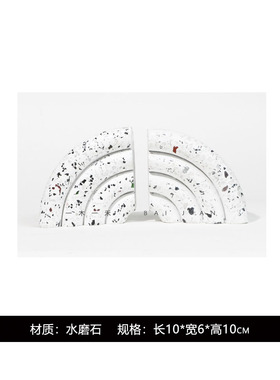 简约样板间女孩房书桌组合摆件