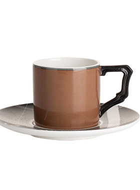 样板房飘窗黑白条纹茶具