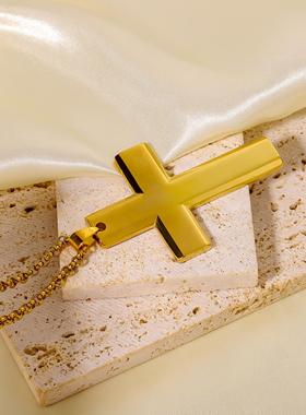 简约不锈钢十字架珍珠项链