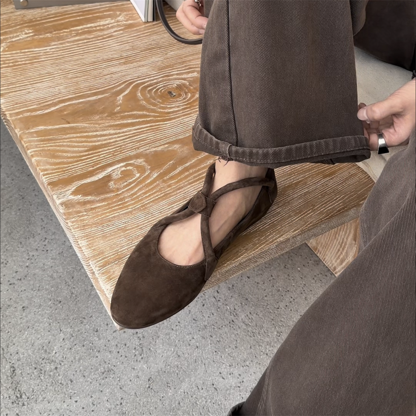 WM6女鞋2026春新款欧货真皮磨砂皮低跟平底浅口奶奶单鞋玛丽珍鞋,淘宝优惠券,粉丝福利购,淘宝优惠卷