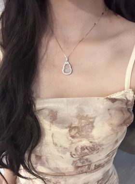 999纯银玉髓葫芦项链2025新款百搭轻奢小众锁骨链送礼闺蜜气质