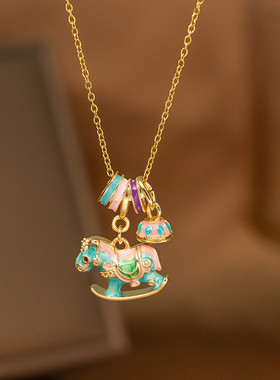 2026新年彩色珐琅木马锁骨链女款