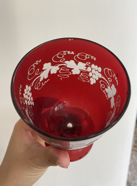 宝石红老玻璃磨砂葡萄纹杯子