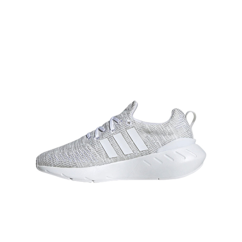 阿迪达斯女鞋正品Adidas三叶草Swift Run 22舒适休闲跑步鞋GZ1555