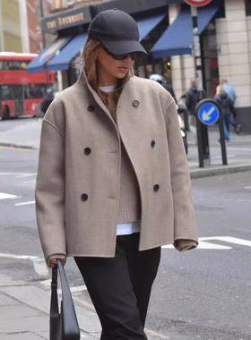 街头时尚女性灰色气质英伦外套