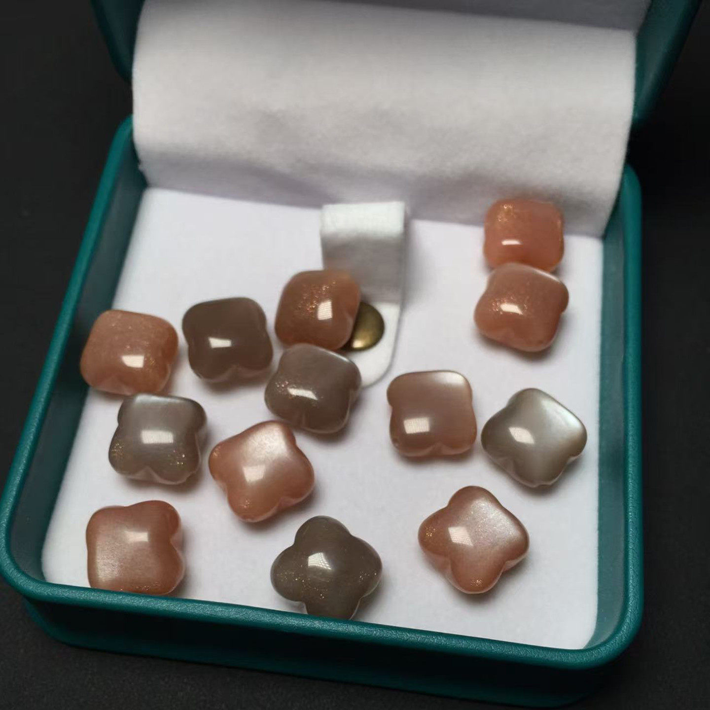 天然月光石四叶草配件DIY配珠手链吊坠两用款橙月光水晶饰品礼物,淘宝优惠券,粉丝福利购,淘宝优惠卷