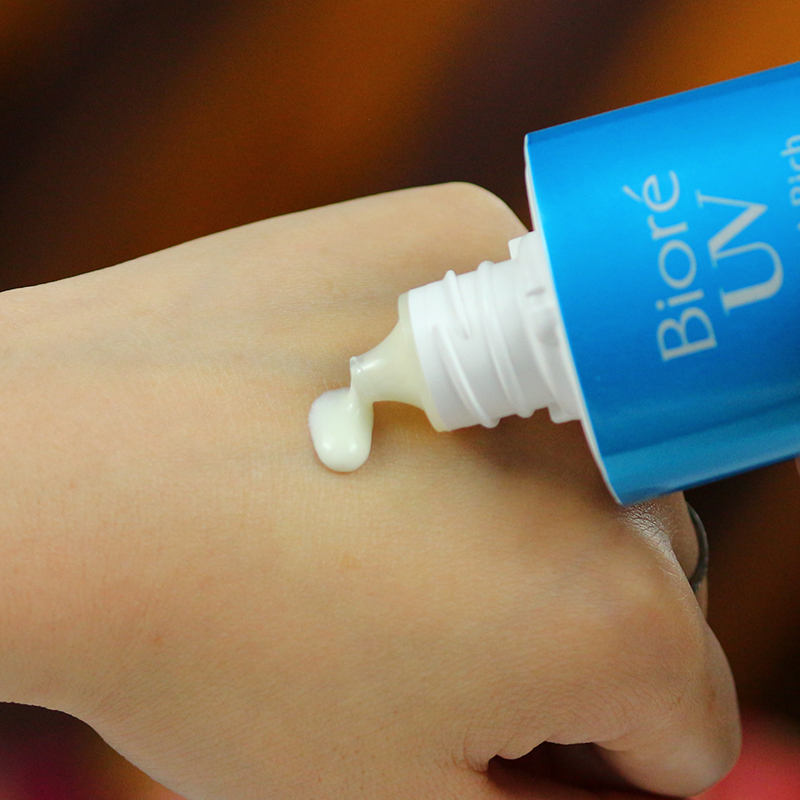 90ml BIORE 日本 碧柔防晒霜女学生面部水感防晒乳清爽保湿隔离喱 90ml BIORE 日本 碧柔防晒霜女学生面部水感防晒乳清爽保湿隔离喱
