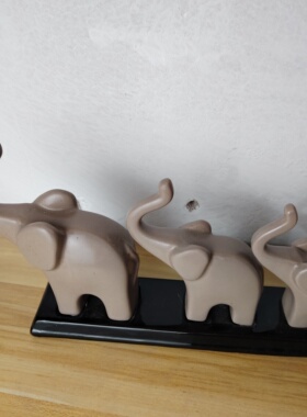 轻奢客厅抽象大象玄关电视柜酒柜简约现代家居装饰品大象高档摆件