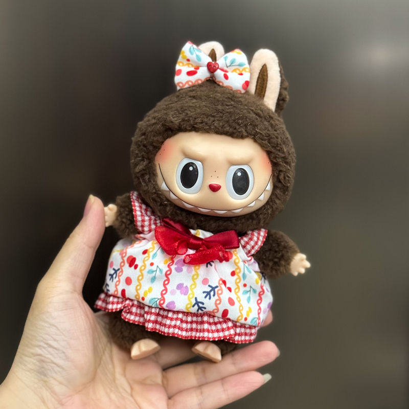 Labubu拉布布娃衣搪胶盲盒挂件毛绒公仔衣服吊带裙子可爱娃衣套装 - 图3