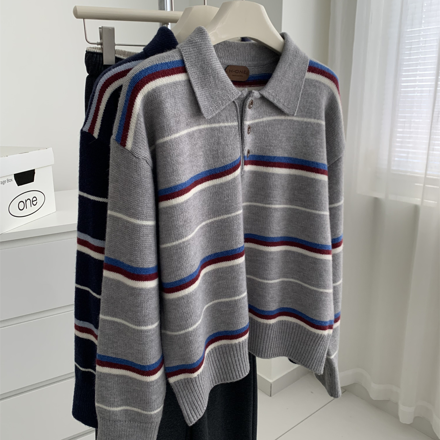 慵懒韩版撞色条纹翻领针织衫女秋冬保暖纽扣门襟套头软糯毛衣外套 - 图3