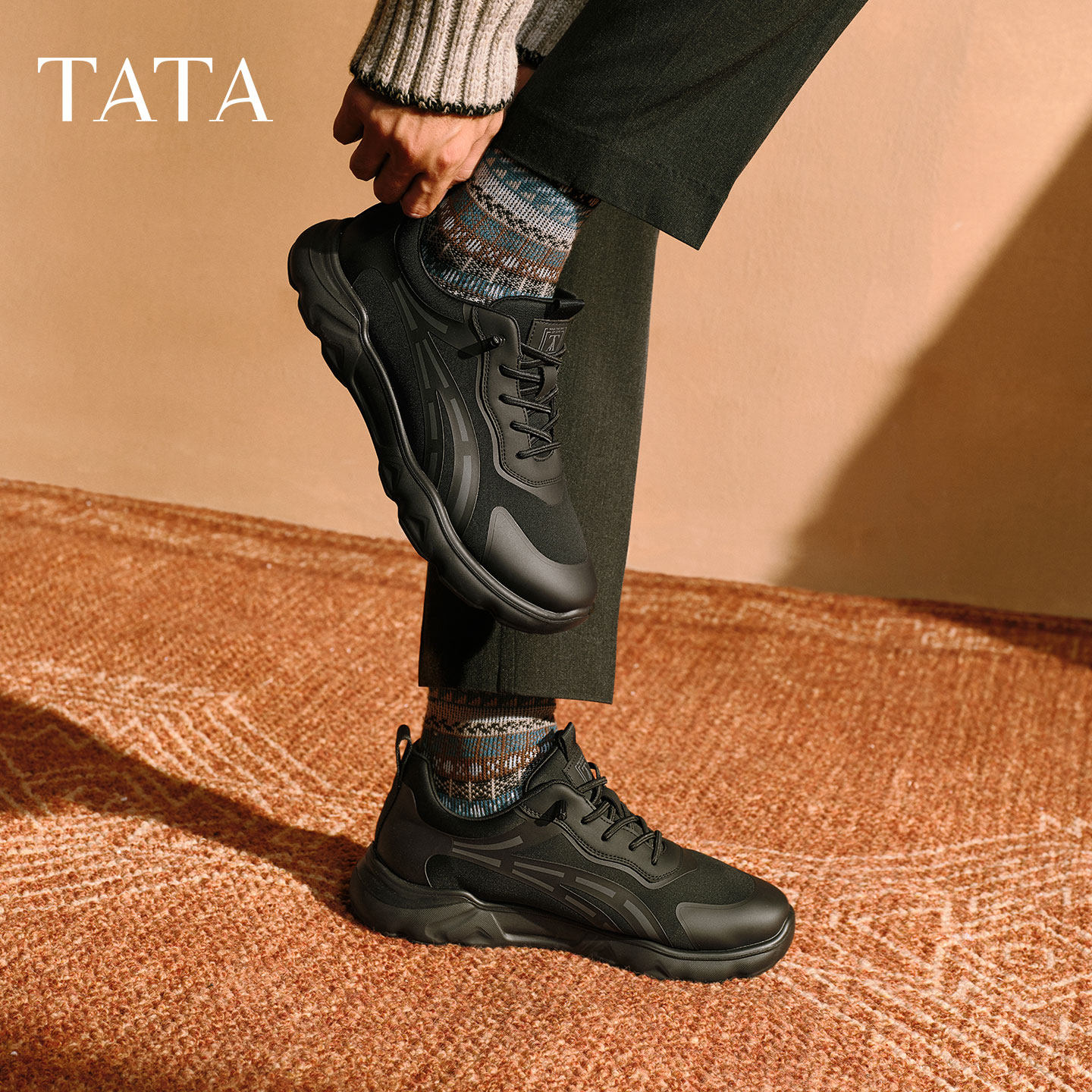 TATA他她男鞋舒适旅游休闲鞋户外运动鞋爸爸鞋2025年秋新PGC01CM5,淘宝优惠券,粉丝福利购,淘宝优惠卷