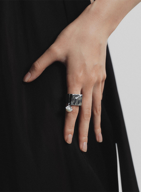 FataViam镜面水波纹设计感小众珍珠轻奢高级感食指戒指情侣女