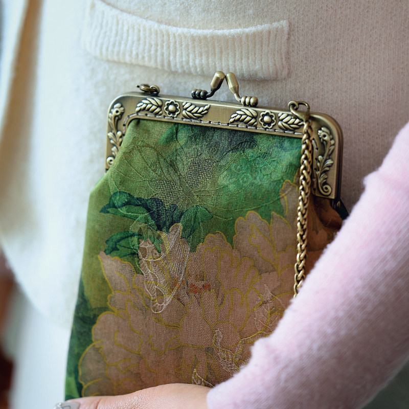 双姊妹新款原创香云纱口金链条手机包iphone15promax苹果13斜挎包,淘宝优惠券,粉丝福利购,淘宝优惠卷