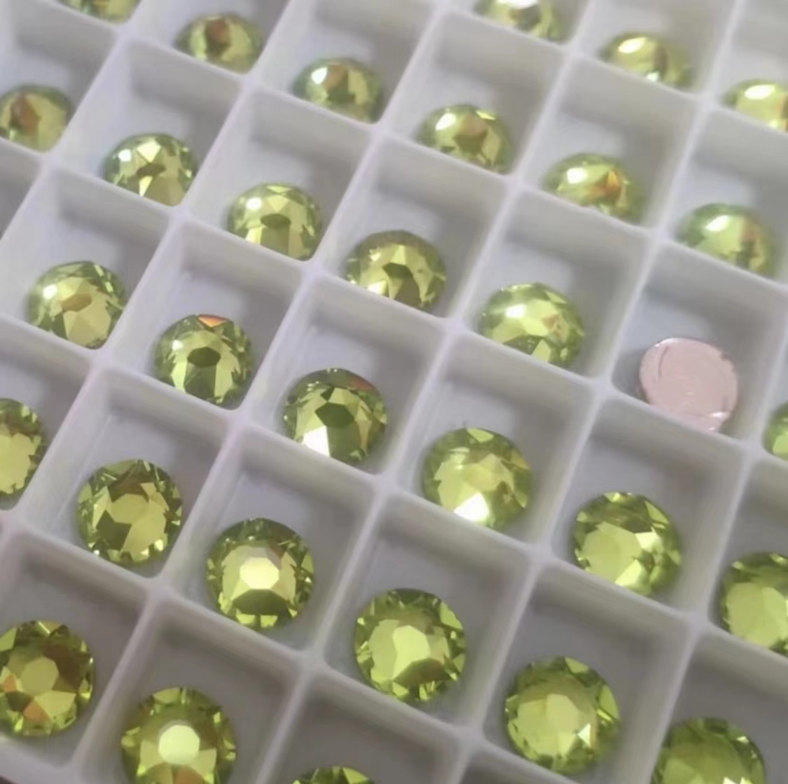 烫钻 337柑橘绿 美甲钻华子 平底各种大小尺寸 DIY装饰贴钻奥钻,淘宝优惠券,粉丝福利购,淘宝优惠卷