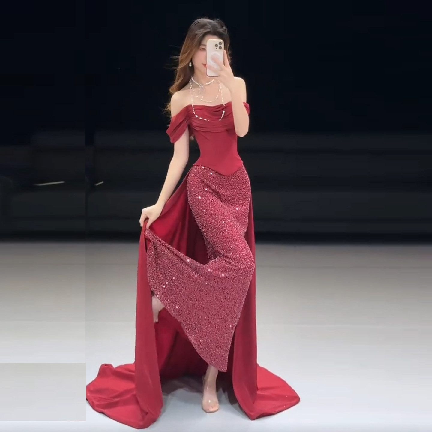 婚礼新娘敬酒服女一字肩酒红色鱼尾订婚晚装礼服高端修身宴会拖尾,淘宝优惠券,粉丝福利购,淘宝优惠卷