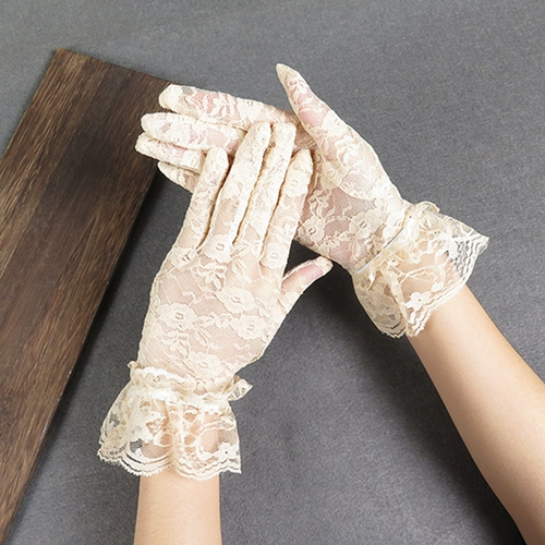 Ципао, прозрачный аксессуар, кружевные перчатки
